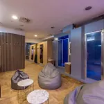 آرت فندق 4*