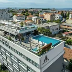 Ξενοδοχείο Art 4*