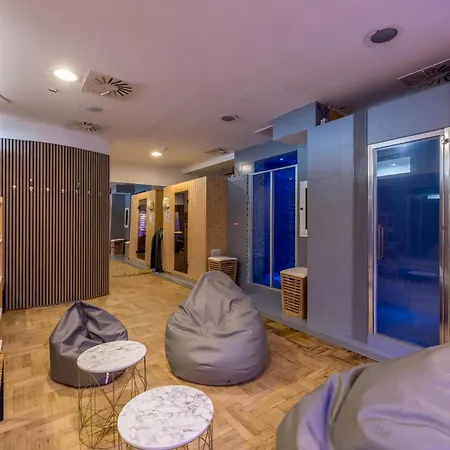 Art Hotel 4*